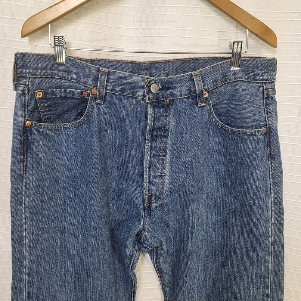 Levi's 501 Jeans Original Button Fly Straight Leg Lt-Med 38X30 (act. in pics)